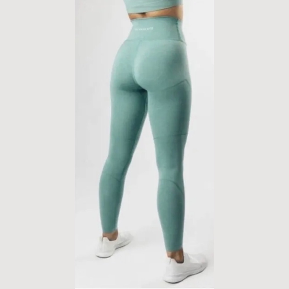 Alphalete Revival Leggings